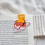 Marcapáginas magnético | Beagle juguetón